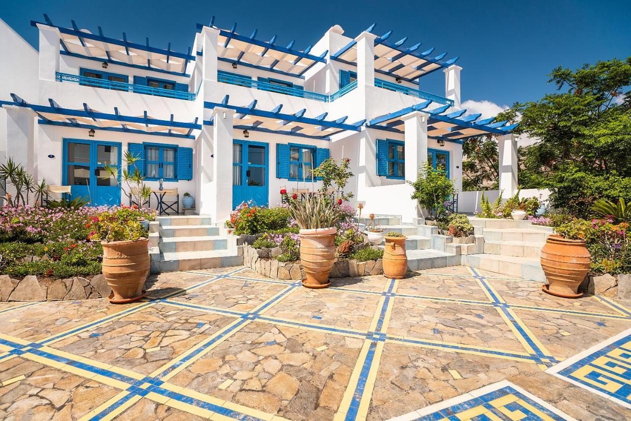 Livadia Beach Suite エクステリア 写真